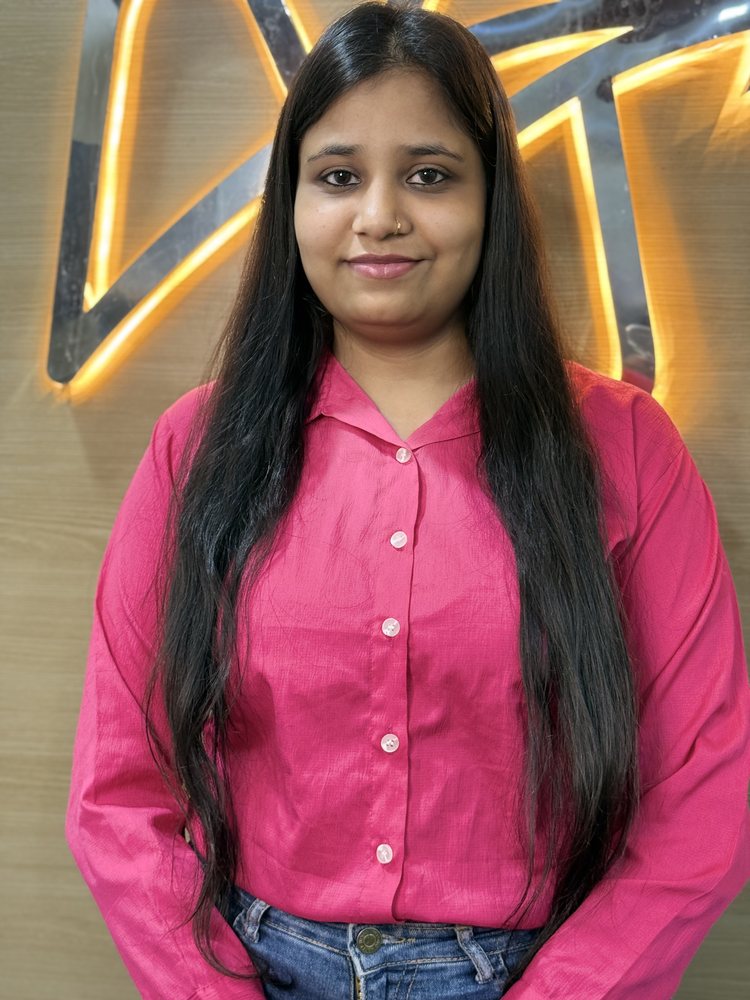 Manisha Rawat — Front Desk Executive